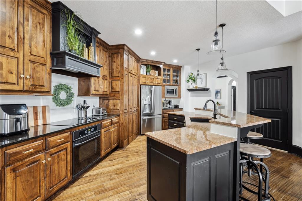 9016 N Glenwood Avenue