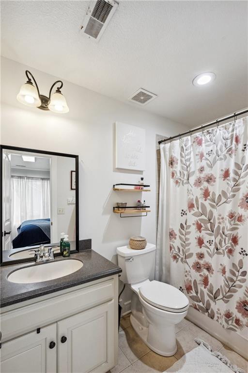 9016 N Glenwood Avenue