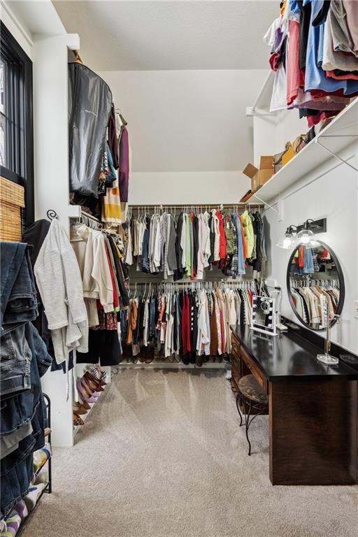 9016 N Glenwood Avenue