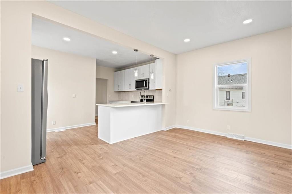 4123 S Minnie Street