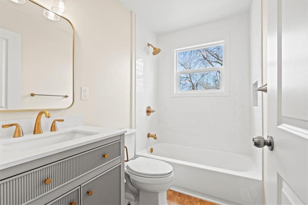 4123 S Minnie Street