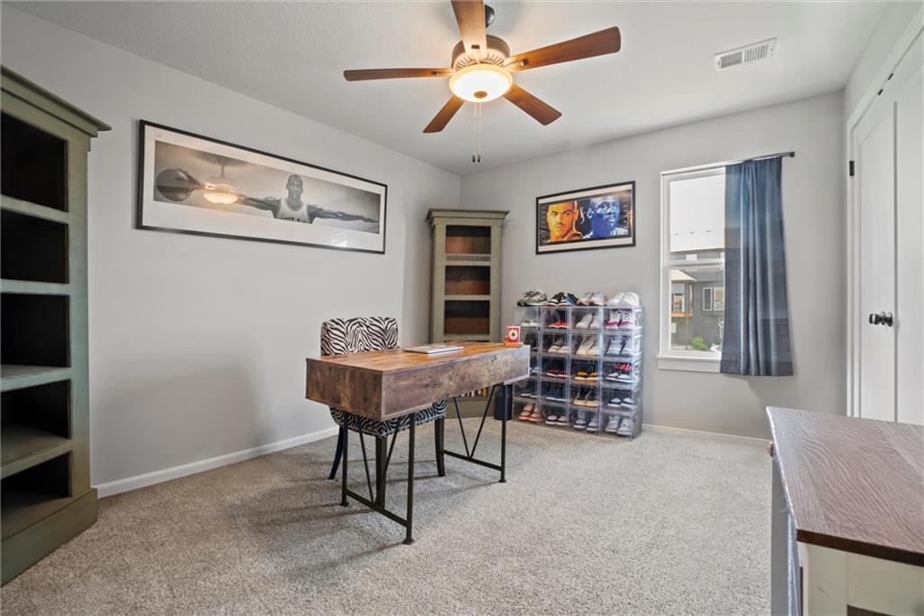 10006 N Palmer Avenue