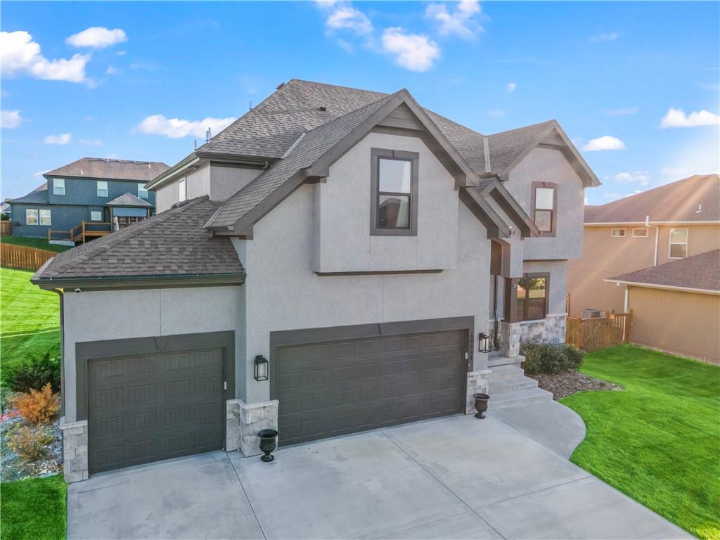 10006 N Palmer Avenue