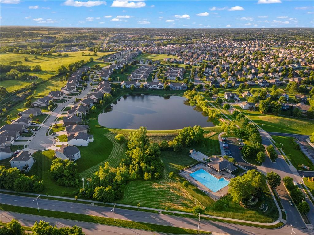 10006 N Palmer Avenue