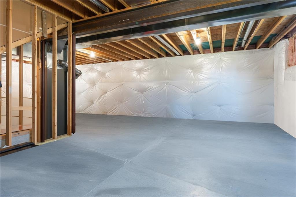 10006 N Palmer Avenue