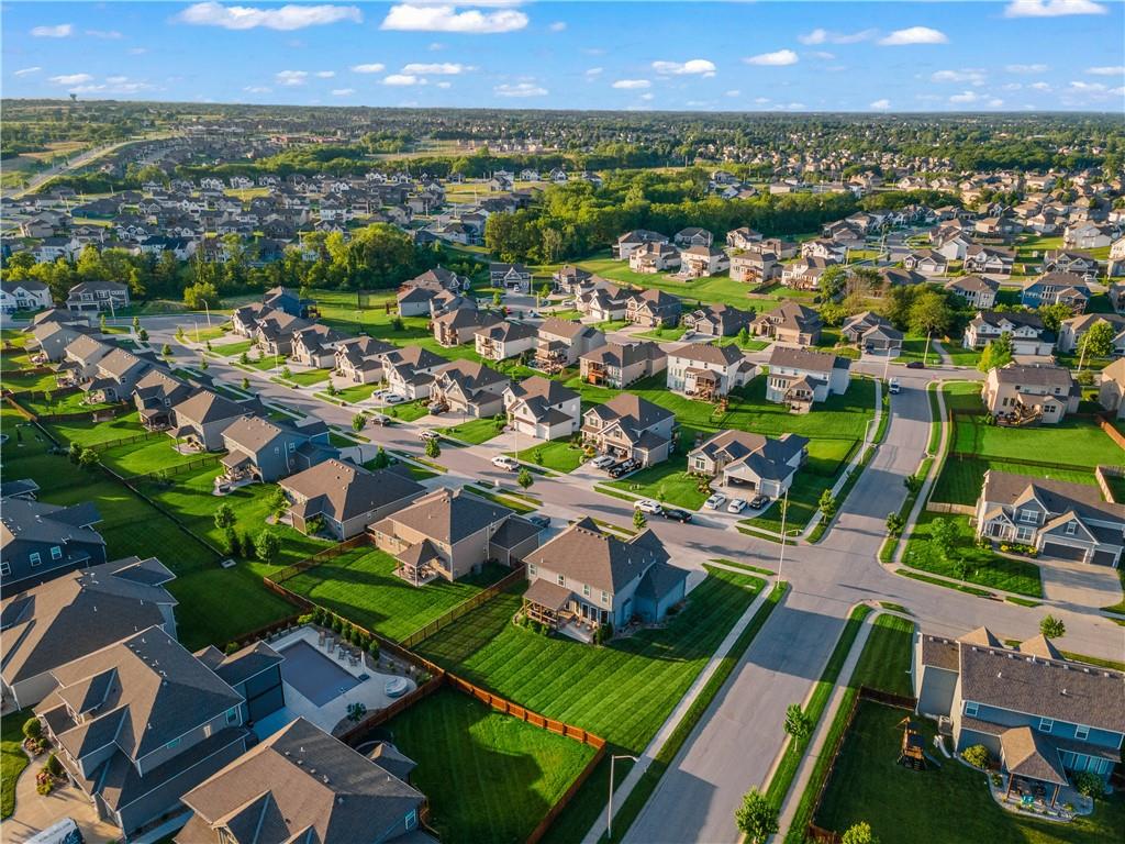 10006 N Palmer Avenue