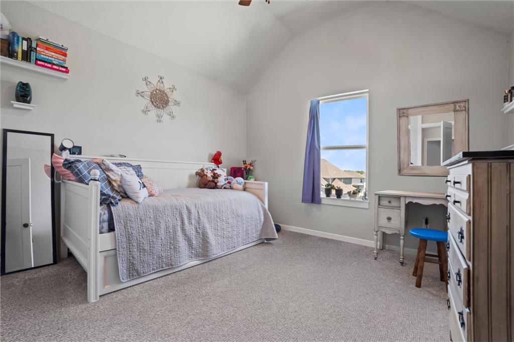 10006 N Palmer Avenue