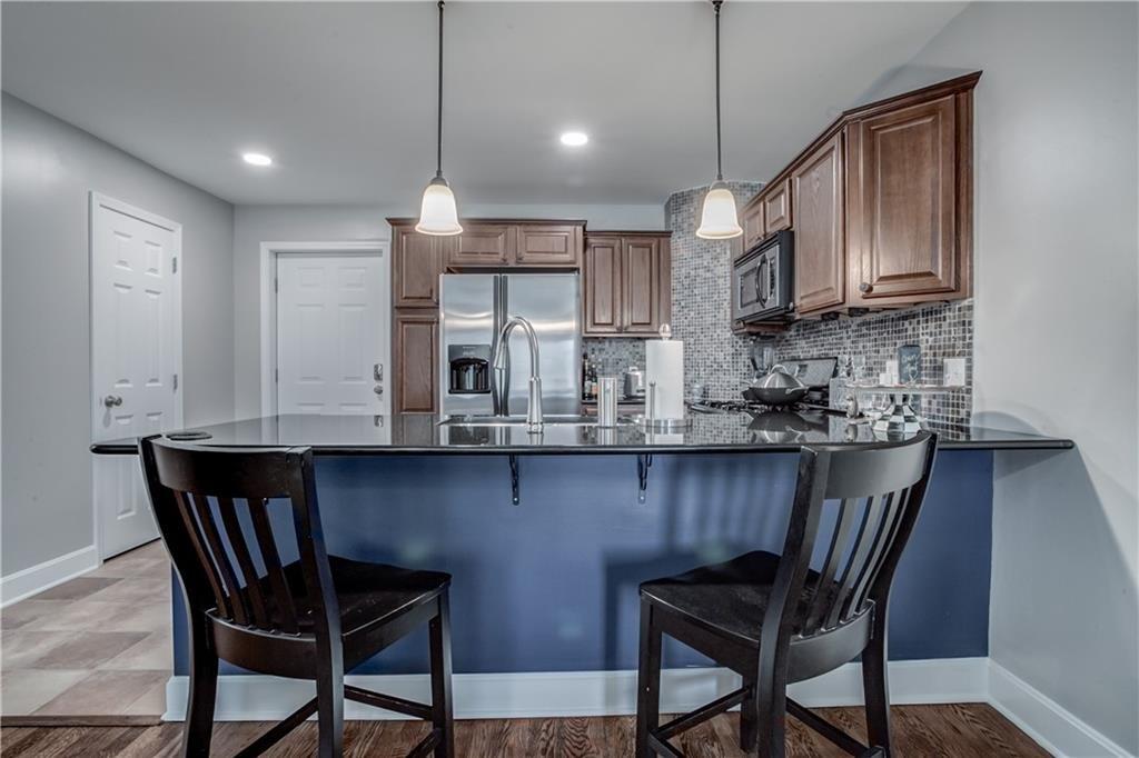 4555 Main Street Unit: 303