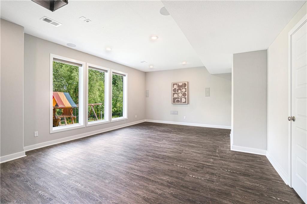 7265 NW Forest Lakes Drive