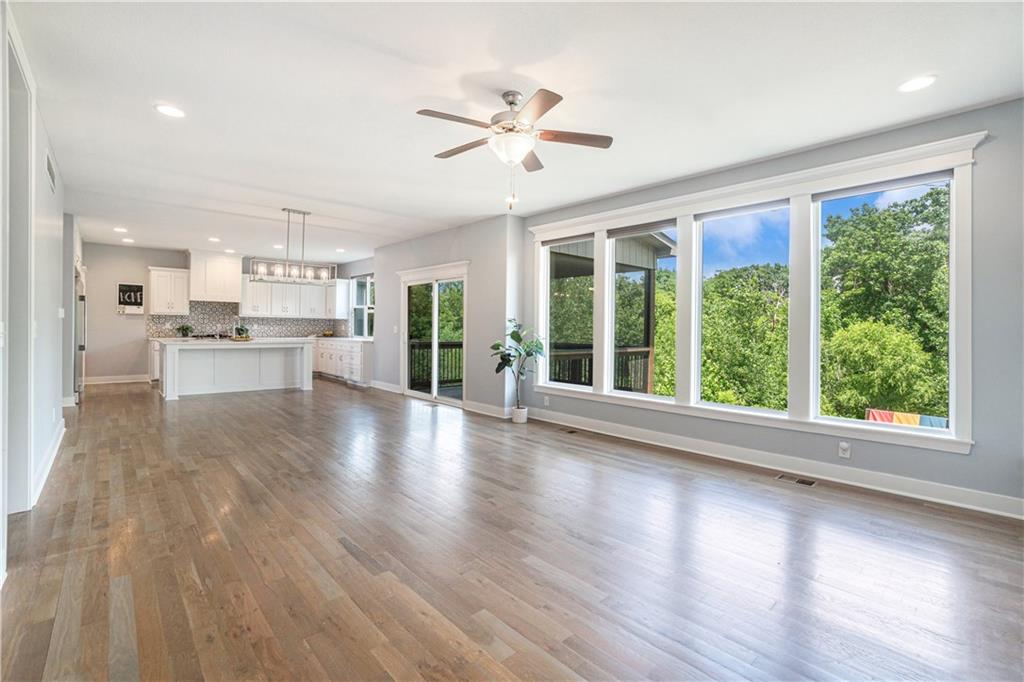 7265 NW Forest Lakes Drive