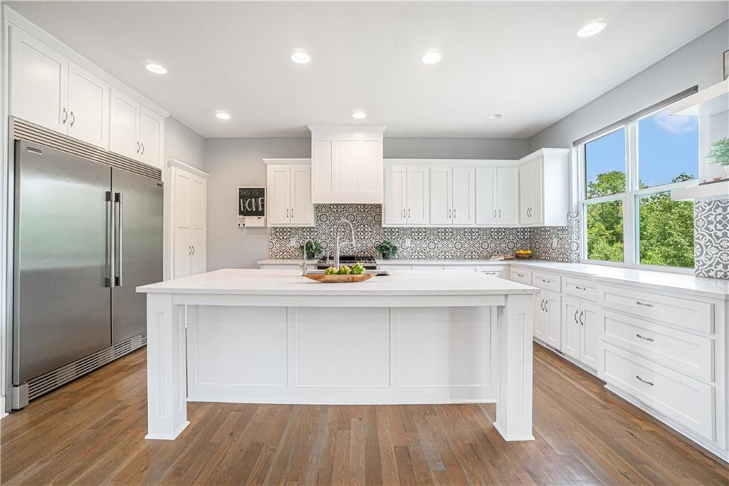 7265 NW Forest Lakes Drive