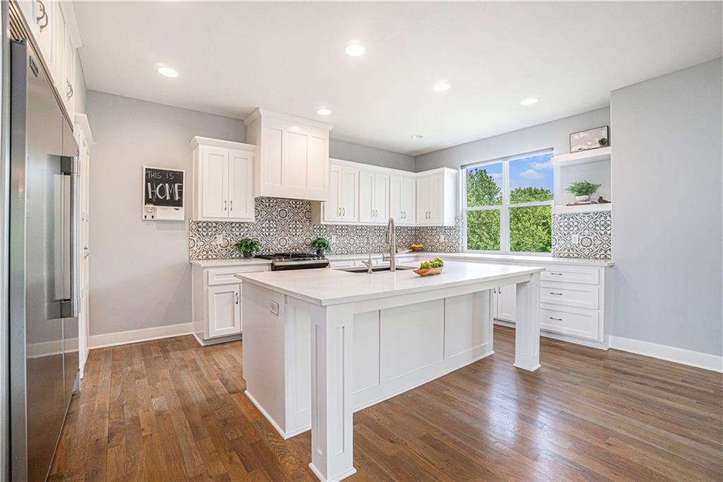 7265 NW Forest Lakes Drive