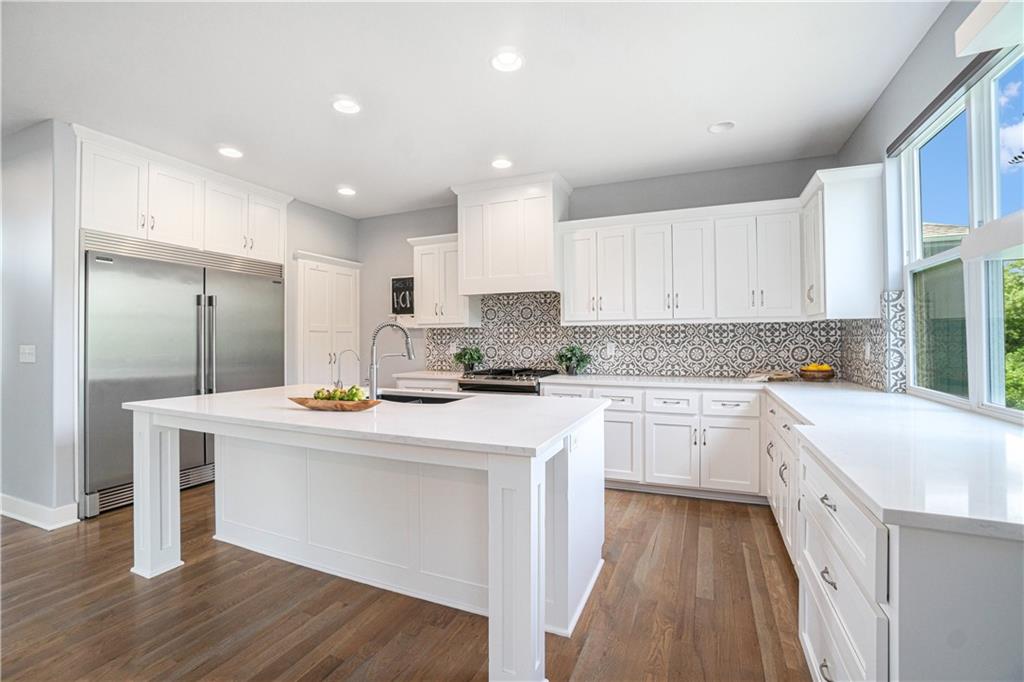 7265 NW Forest Lakes Drive