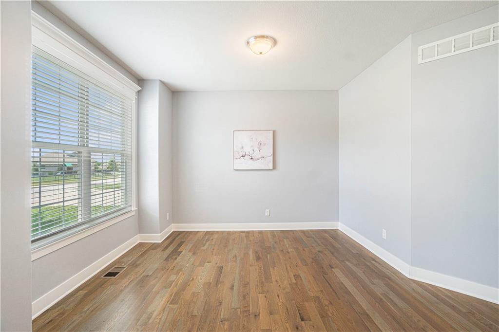 7265 NW Forest Lakes Drive