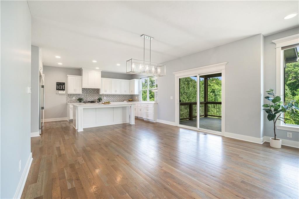 7265 NW Forest Lakes Drive