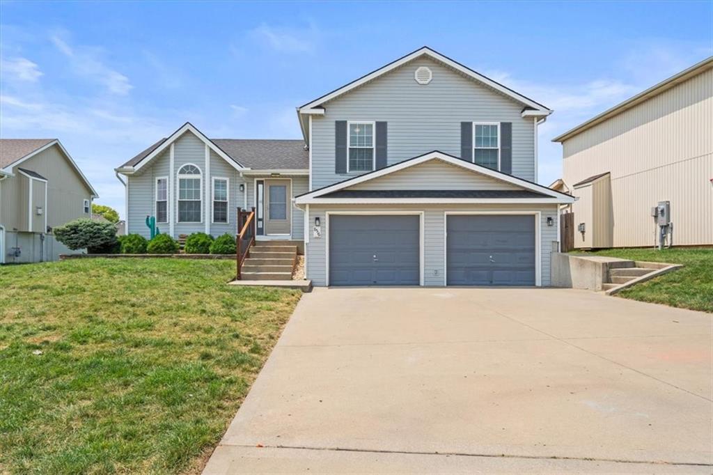 8516 N Arcola Avenue