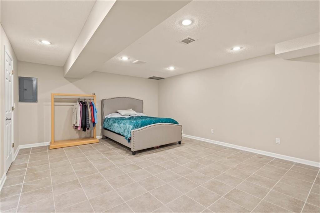 8516 N Arcola Avenue