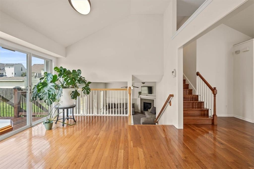 8516 N Arcola Avenue