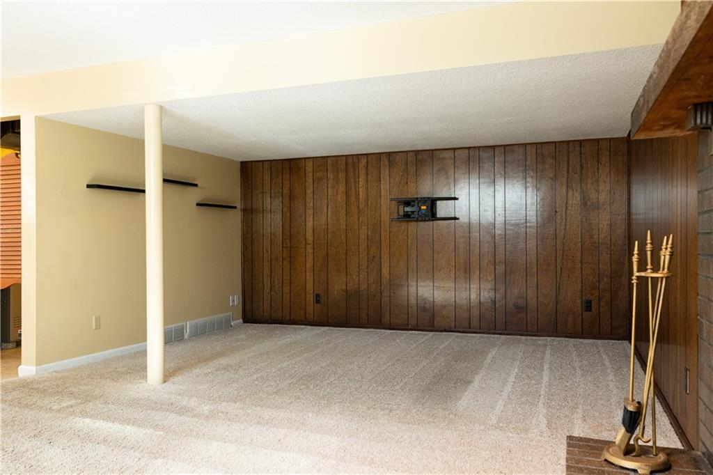 7406 NW Belvidere Parkway