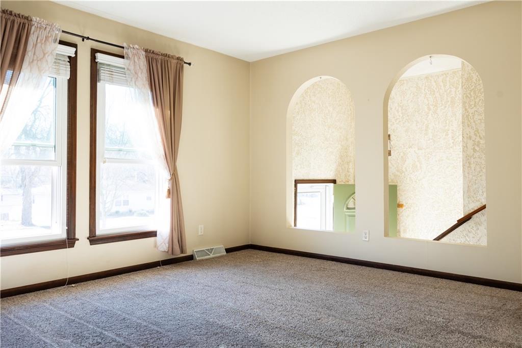 7406 NW Belvidere Parkway