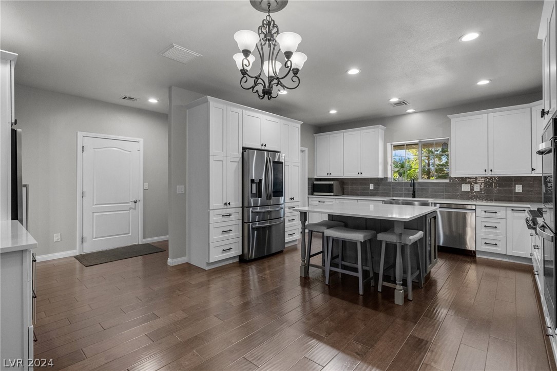 141 West Sherwood Drive