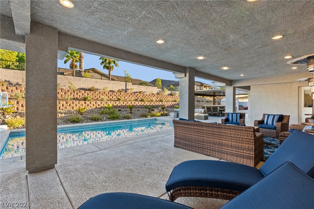 141 West Sherwood Drive