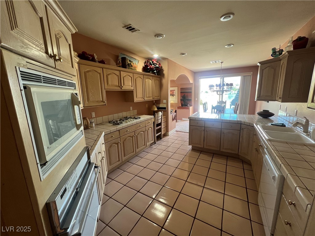 3177 Lido Isle Court