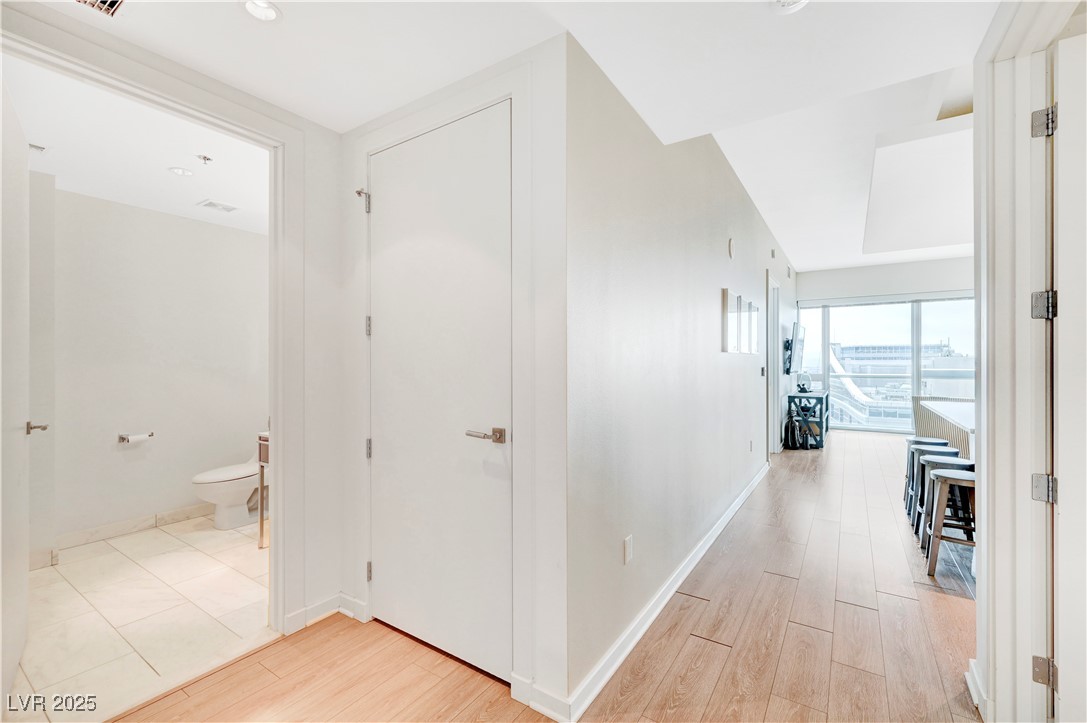 4471 Dean Martin Drive 3805