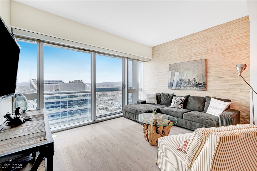 4471 Dean Martin Drive 3805