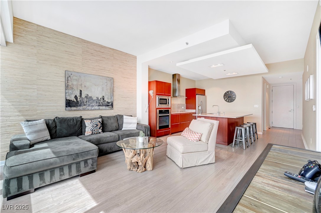 4471 Dean Martin Drive 3805