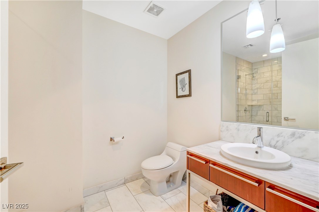 4471 Dean Martin Drive 3805