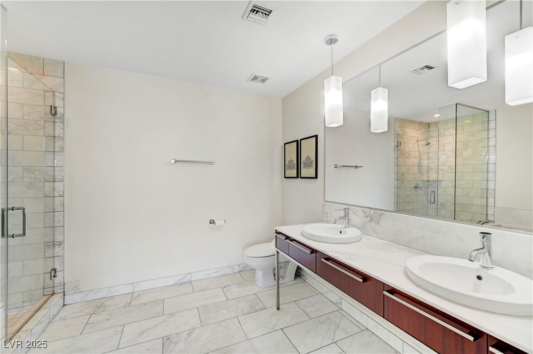 4471 Dean Martin Drive 3805
