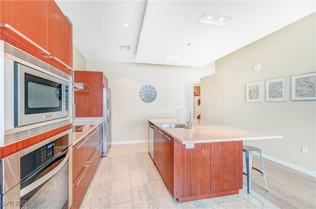 4471 Dean Martin Drive 3805