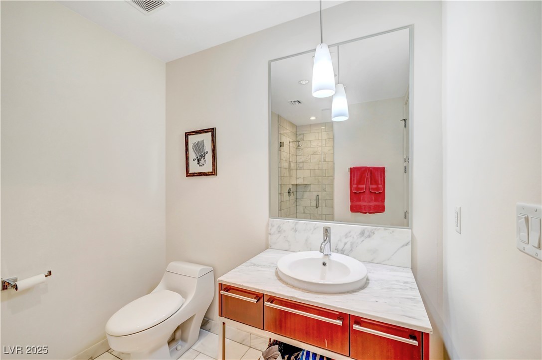 4471 Dean Martin Drive 3805