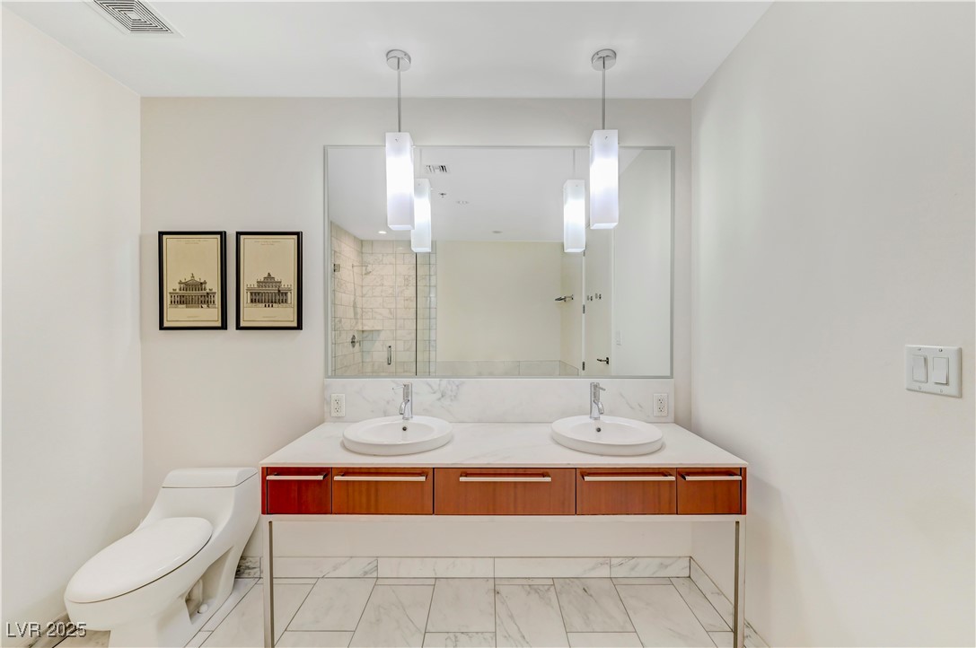4471 Dean Martin Drive 3805