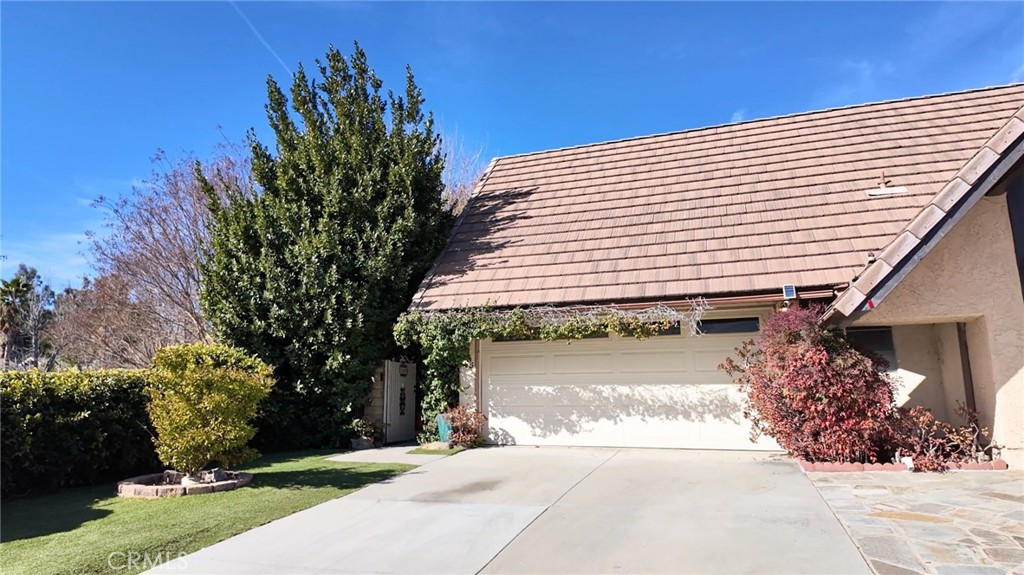 22805 Garzota Drive