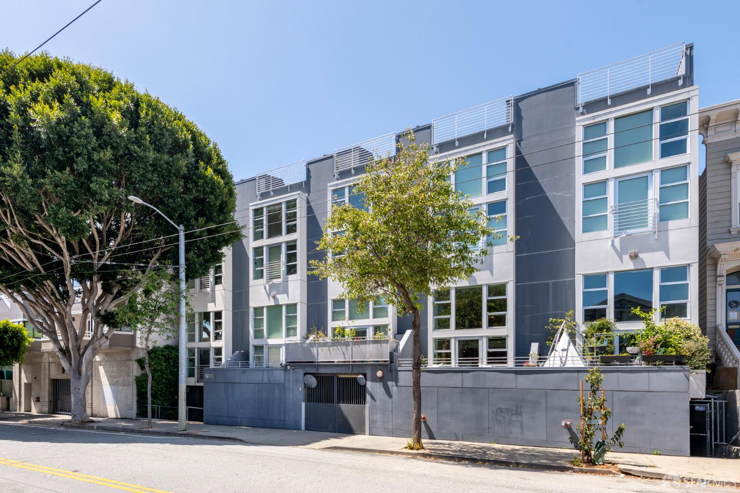 1970 Sutter Street # 107