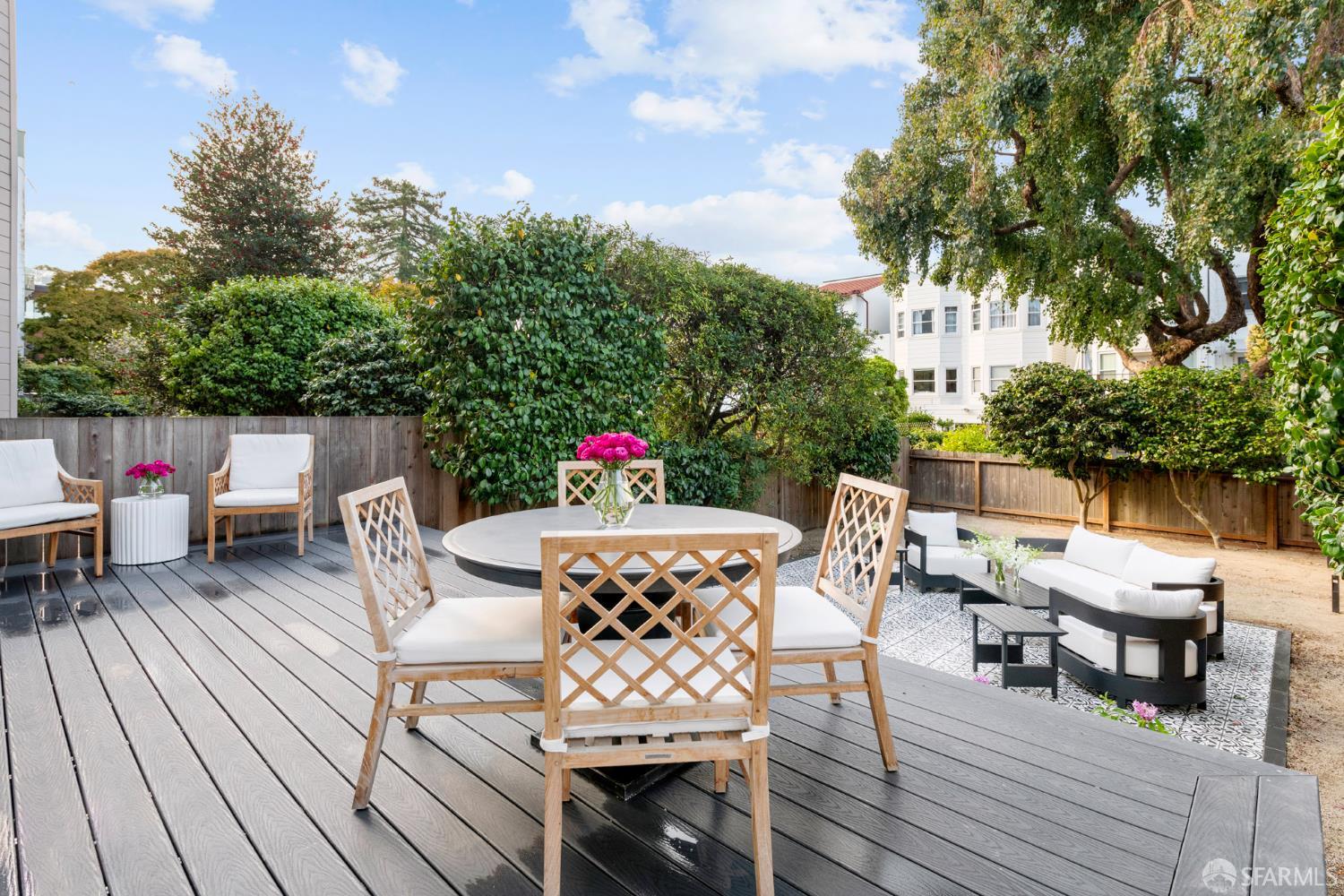 2534 Chestnut Street