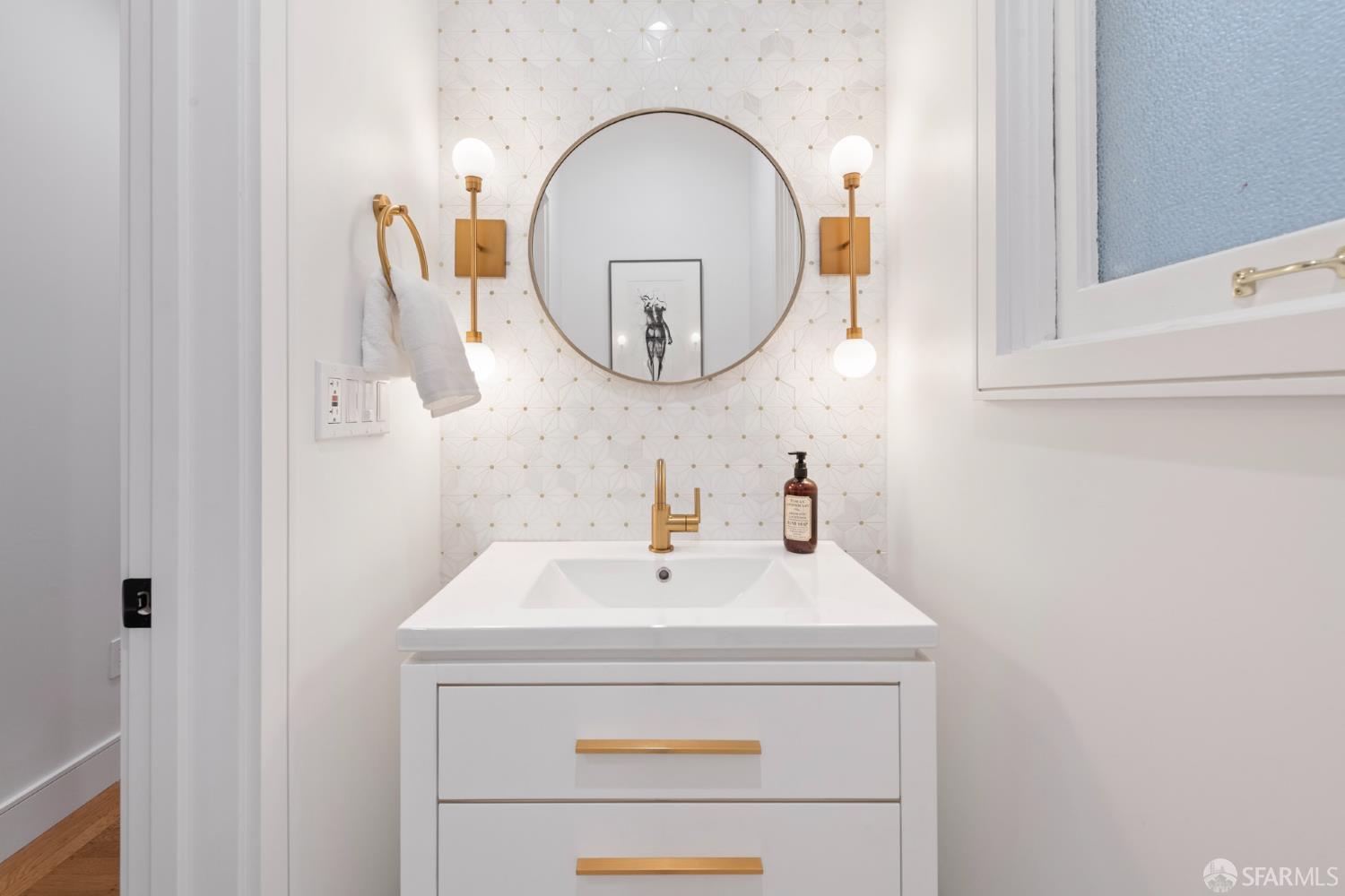 2534 Chestnut Street