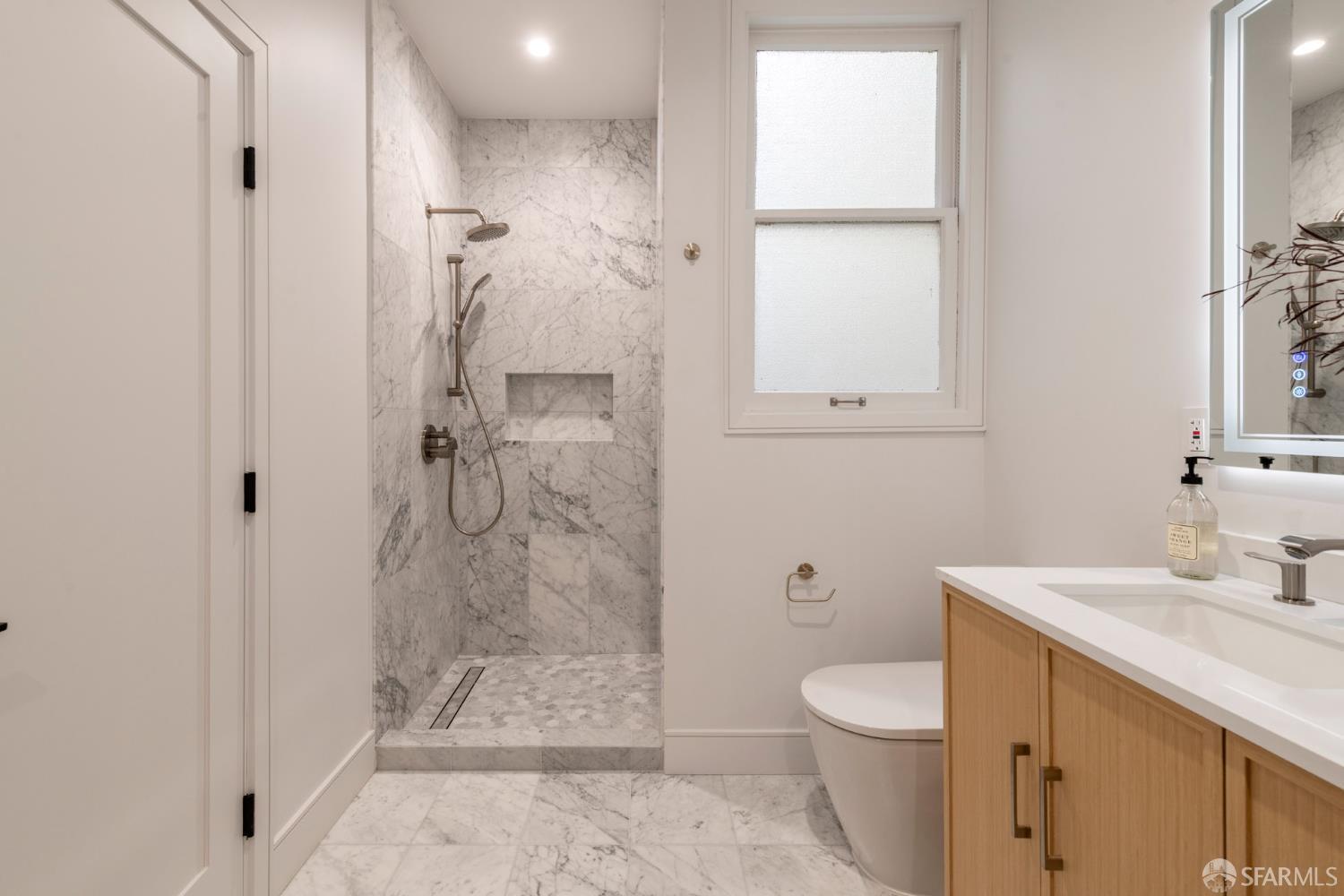 2534 Chestnut Street