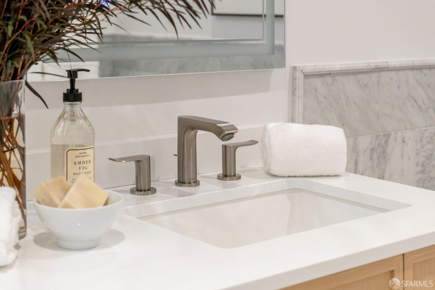 2534 Chestnut Street