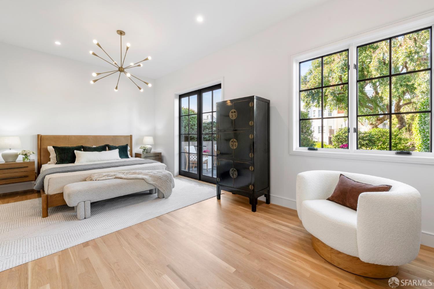 2534 Chestnut Street