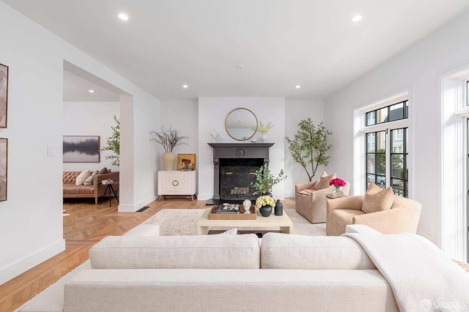 2534 Chestnut Street