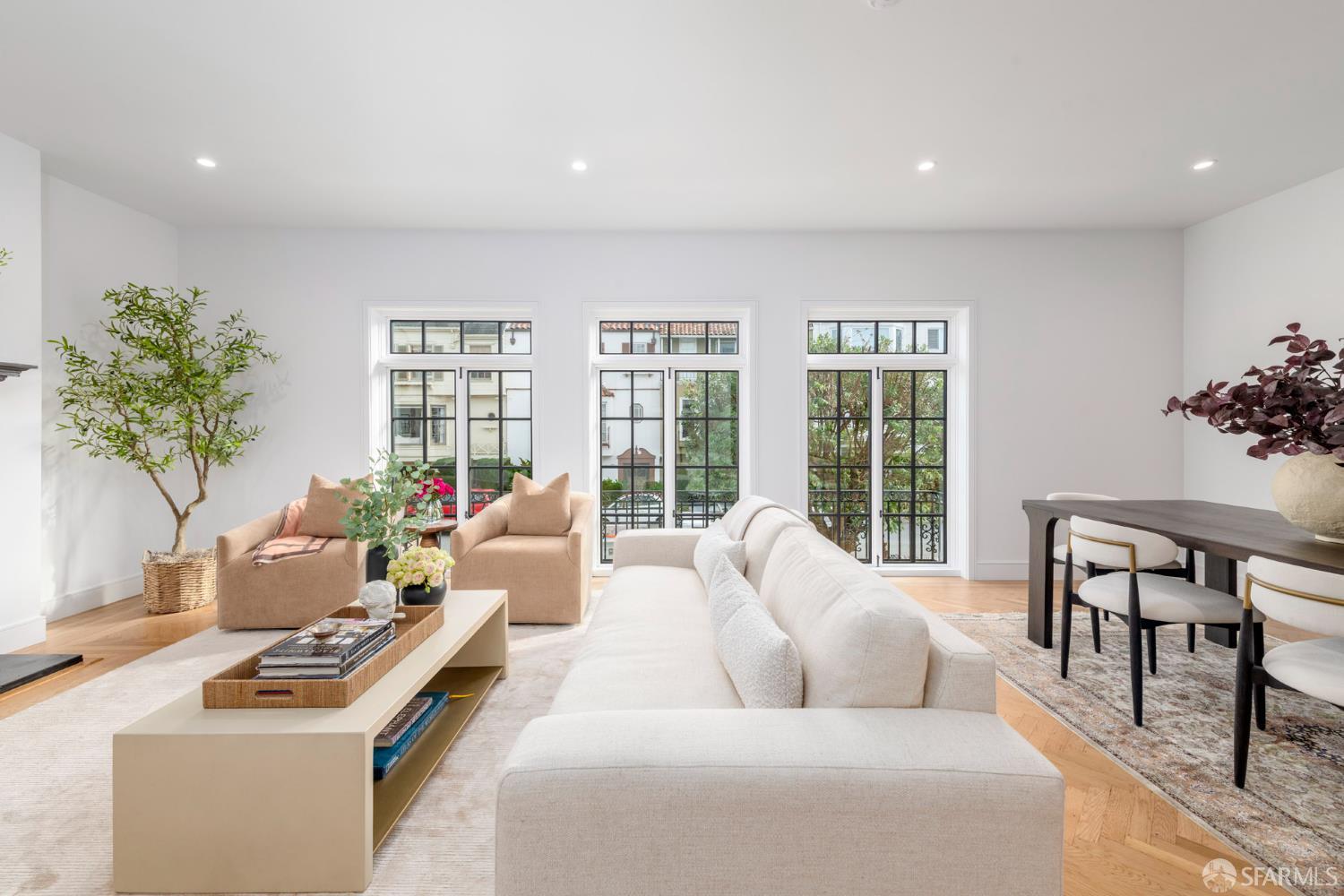 2534 Chestnut Street