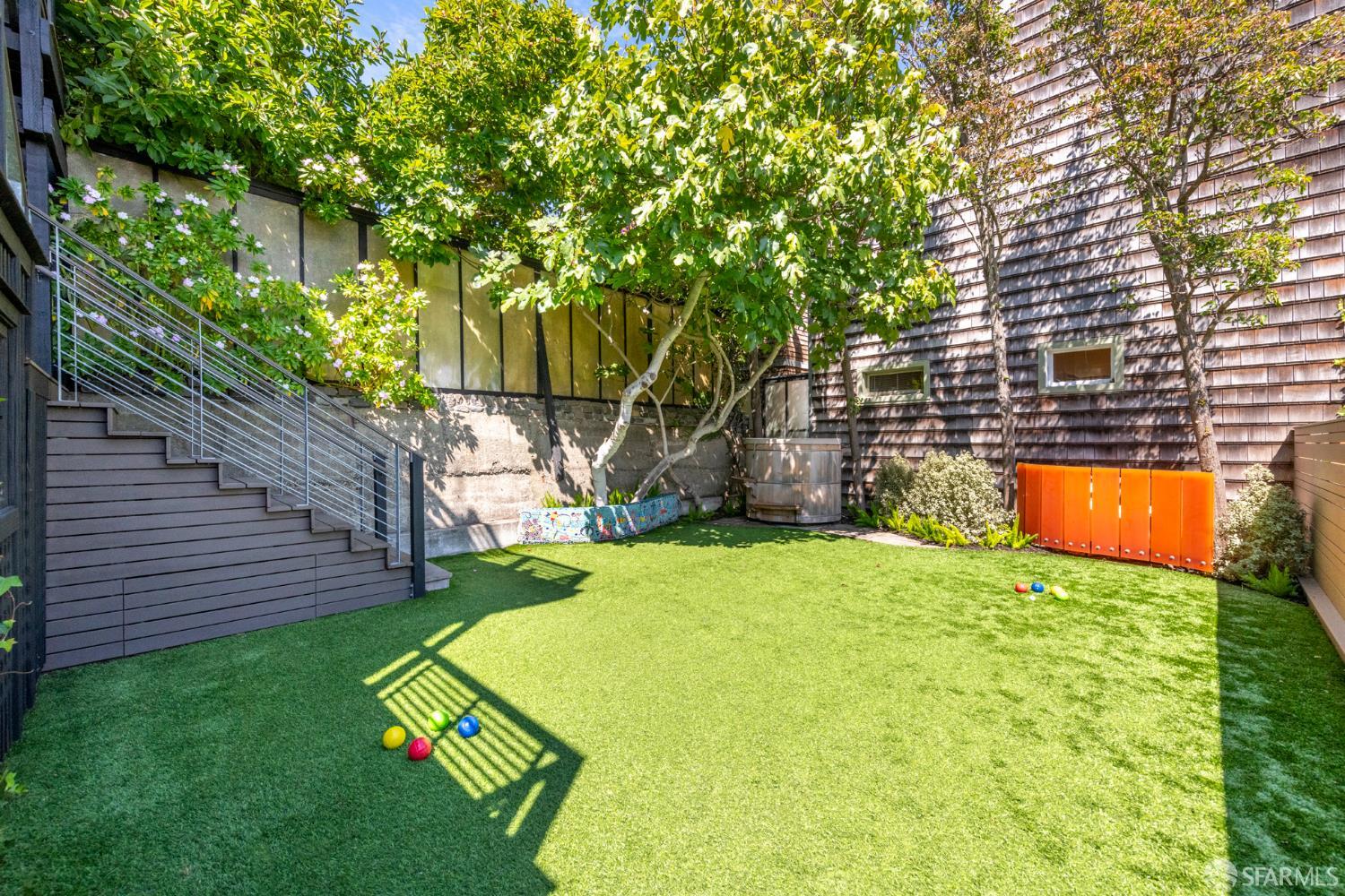 1119 Castro Street