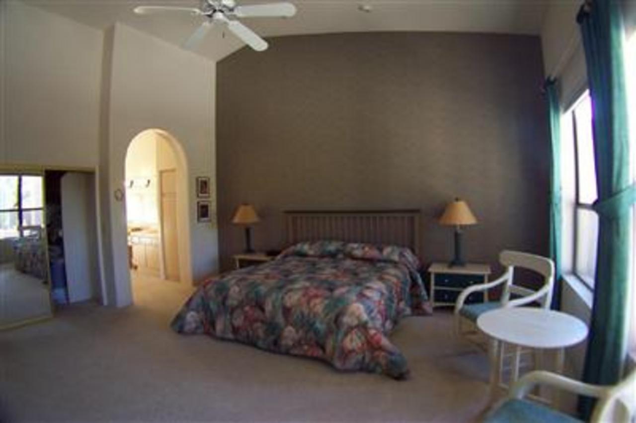 5863 N Golden Eagle Drive