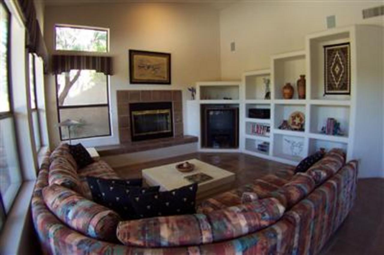 5863 N Golden Eagle Drive