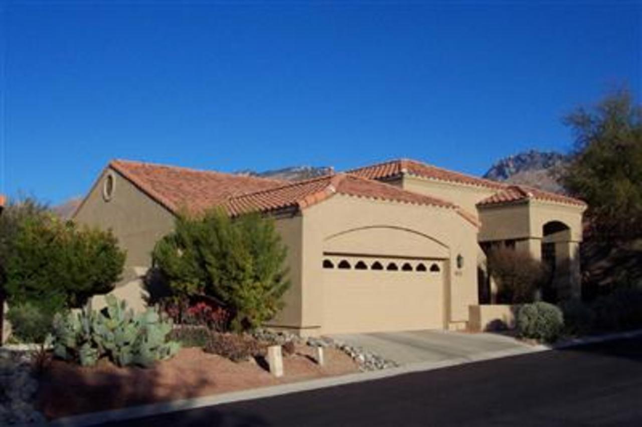 5863 N Golden Eagle Drive