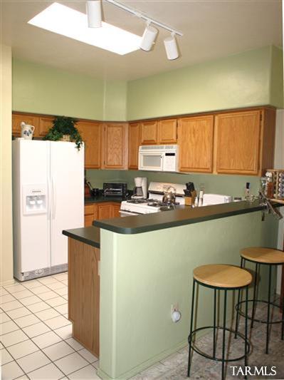 6218 N Silk Tree Place