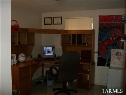 2561 W Vereda Verde W